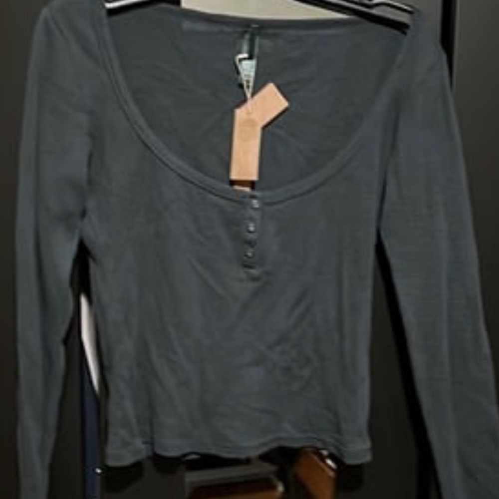SKIMS Spruce Long Sleeve Scoop Neck Top